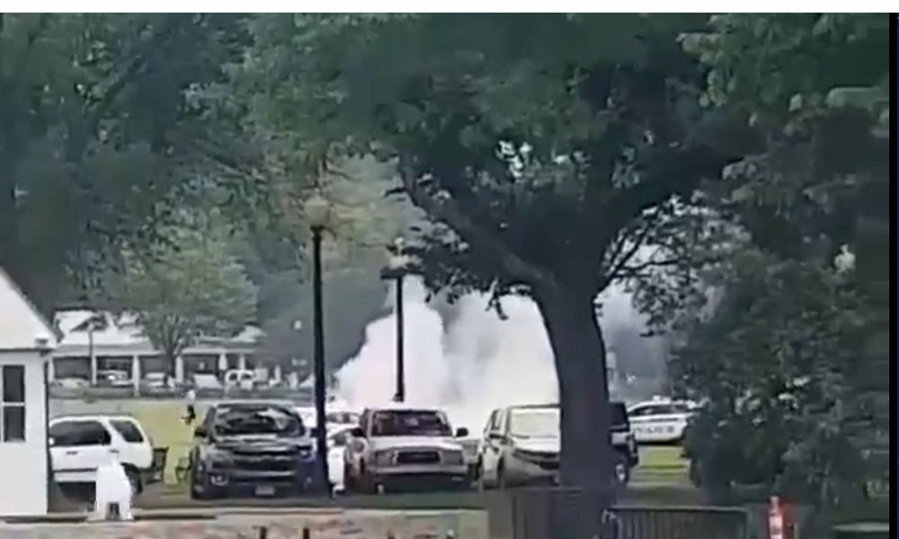 Man sets himself on fire outside the White House    