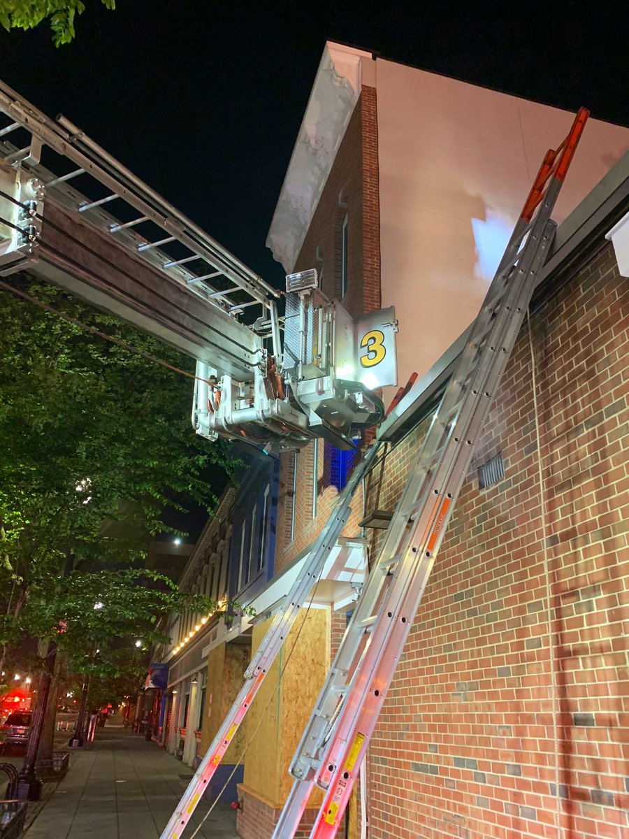 Working Fire Rhode Island Ave & 7th St NW. Fire knocked down in one story 7-11 store. Checking for extension. No injuries reported