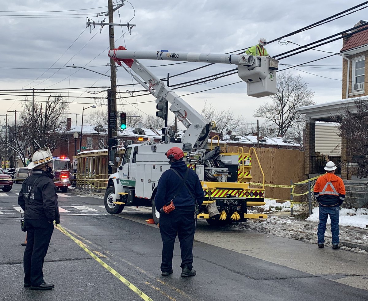 Structure 1600 block Good Hope Rd SE. DC firefighters are working with @PepcoConnect & @washingtongas to secure utilities. Adjacent construction  site also evacuated. @RedCrossNCGC has been notified of displaced residents.  