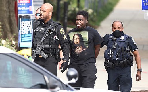 Washington DC : At least three men & one juvenile female have been injured after a gunman opened fire near a college. The 23 year-old suspect in shooting near Washington school found dead in an apartment close to the scene 