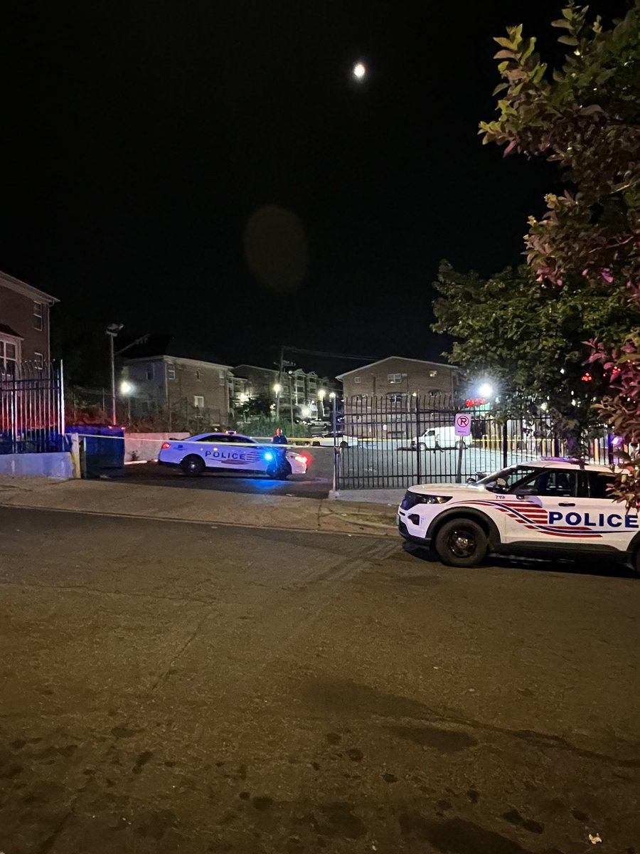 NON CONTACT SHOOTING: IAO 1400 Bl. of Howard Rd. S.E. @DCPoliceDept on scene investigating a shooting with no injuries located.