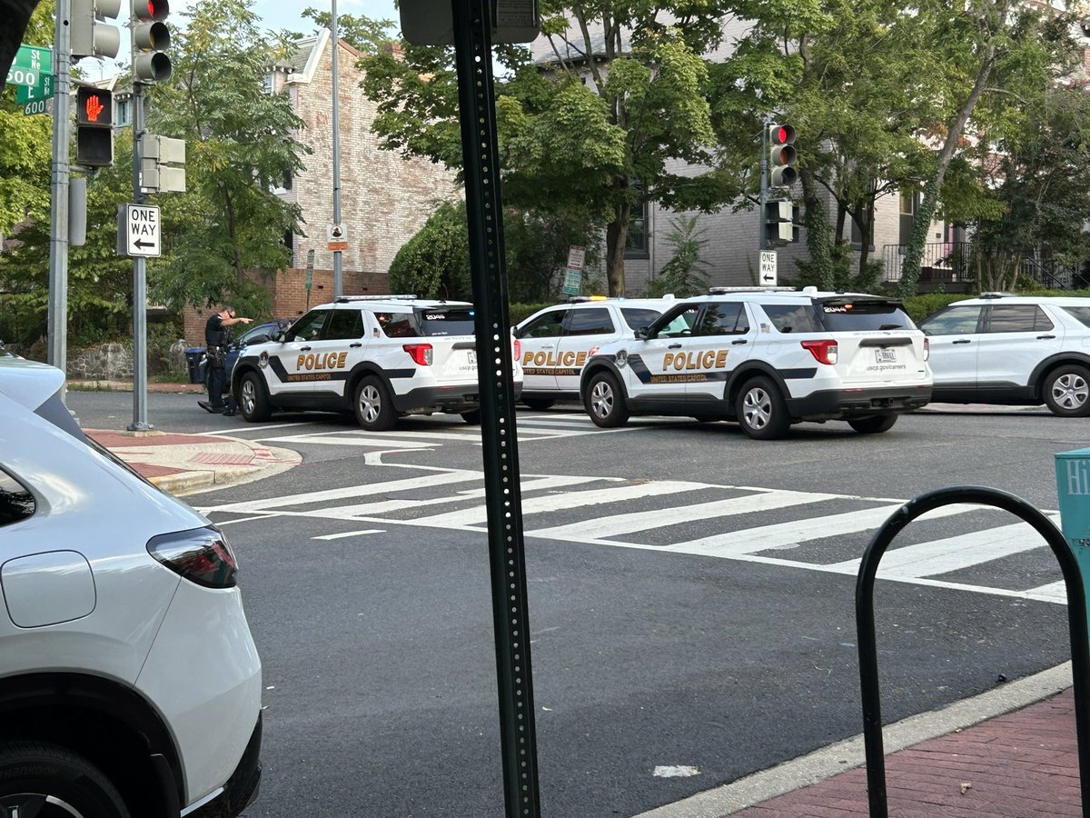 Regarding that police incident from around 5:15 p.m. last night from US Capitol police spokesperson.U.S. Capitol police officers spotted a car making multiple traffic infractions along the 400 block of Second Street, NE. At first, the suspect failed to pull over, but he&hellip;