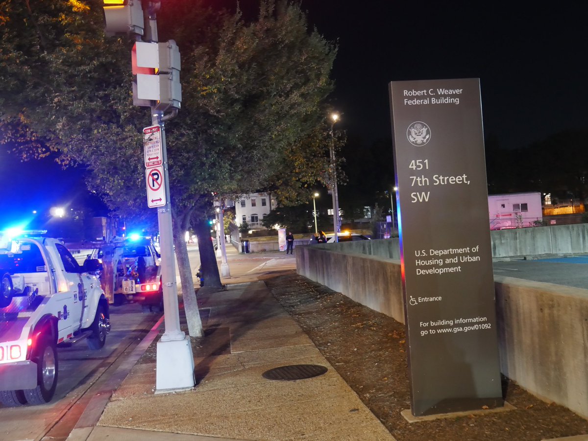 ARMED ROBBERY with  TASER: next to the Robert C. Weaver Federal Building, 7th Street & Frontage Rd SW in Washington DC— the victim flagged down an MPD Tow Truck driver near the Kamala Harris traffic detail, advising he was robbed at “taserpoint.” DC Police in the area now