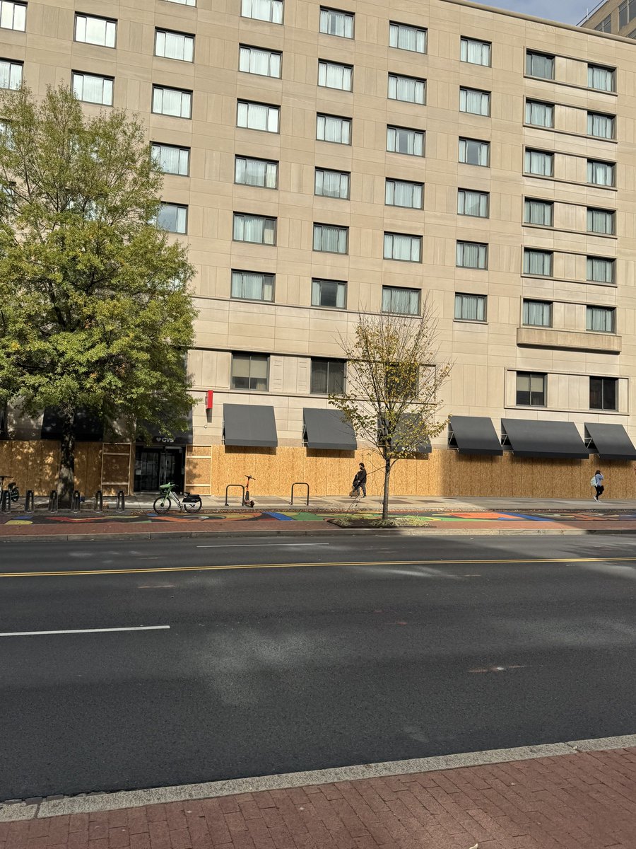 More boarding of store fronts.. this the CVS near Black Lives Matter plaza on K and 16th street NW