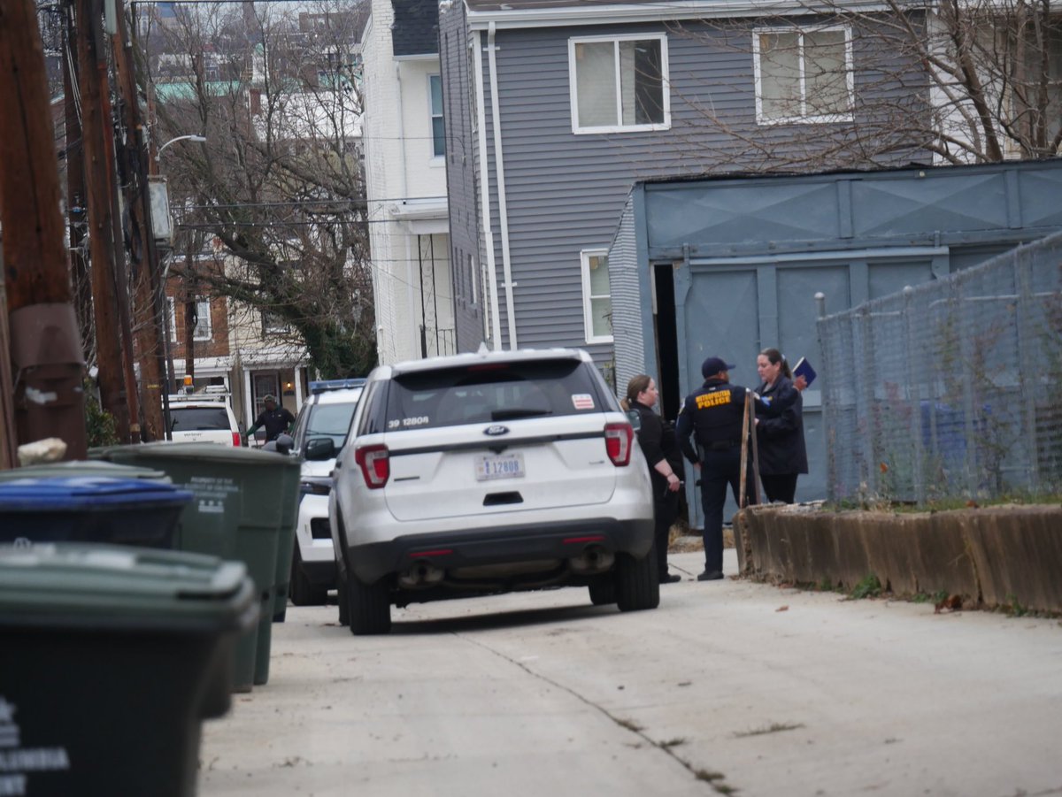 A man is believed to have shot & killed himself during a “US Marshals investigation” on the 800 block of Crittenden Street NW in Petworth DC. DC Fire & EMS confirming they did not transport anyone from the scene. US Park Police  assisted during the initial search