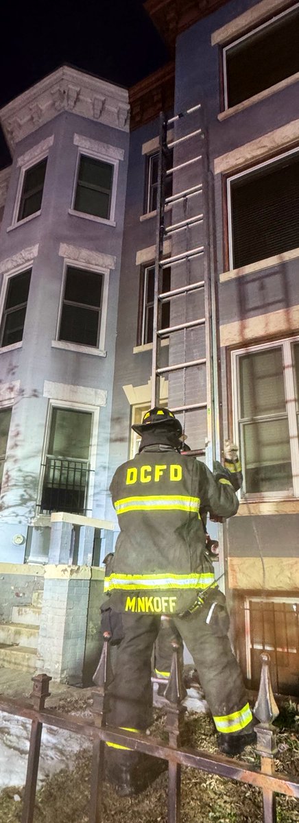 Box Alarm 1800 block Newton St NW. investigators are on scene. PIO is also on scene. DC firefighters