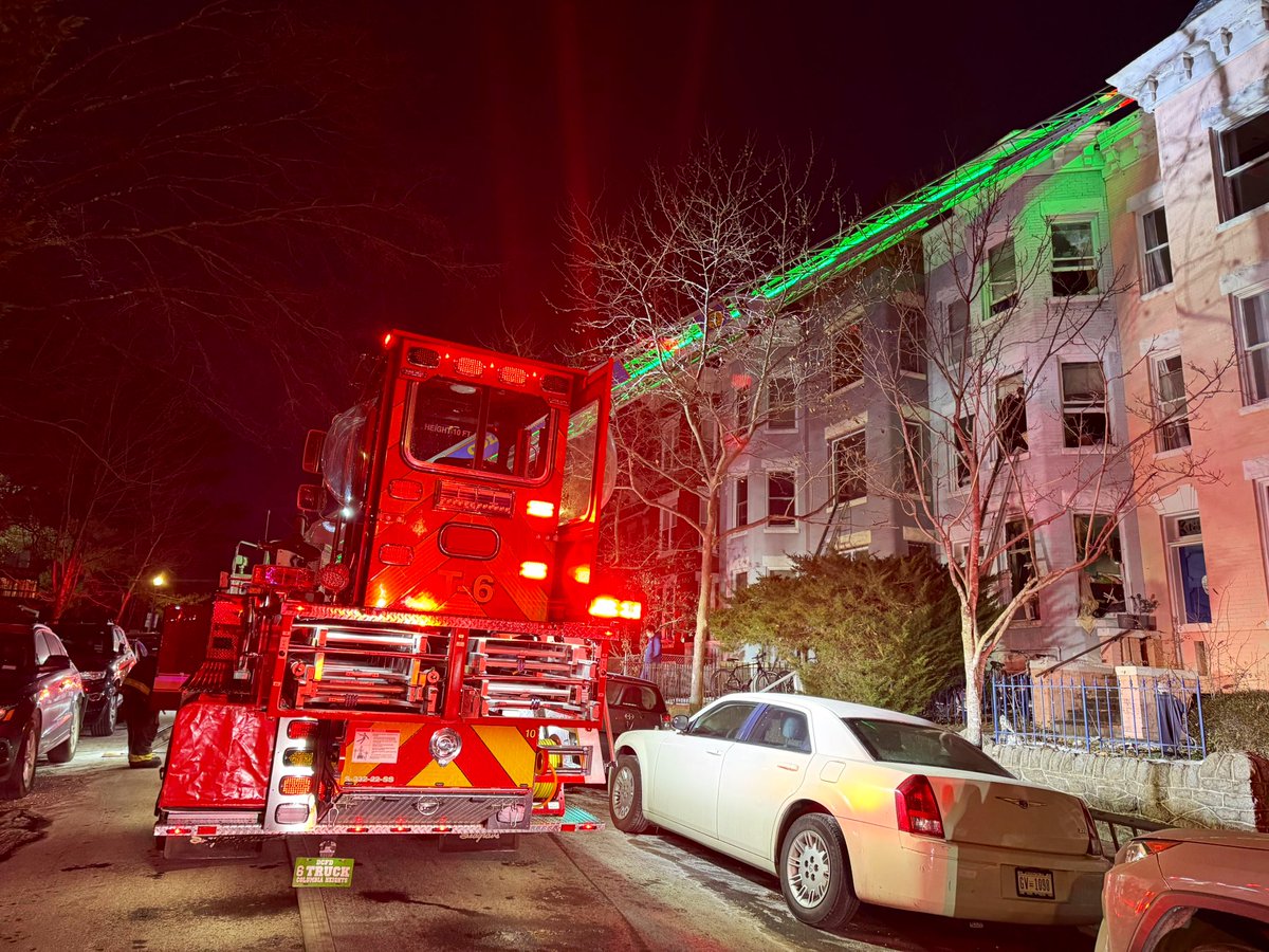 Box Alarm 1800 block Newton St NW. investigators are on scene. PIO is also on scene. DC firefighters