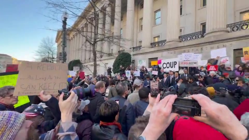 Chants of Hey Hey Ho Ho Elon Musk has got to go outside Treasury.   I'd estimate a few hundred people, plus maybe two dozen Dem lawmakers, are here