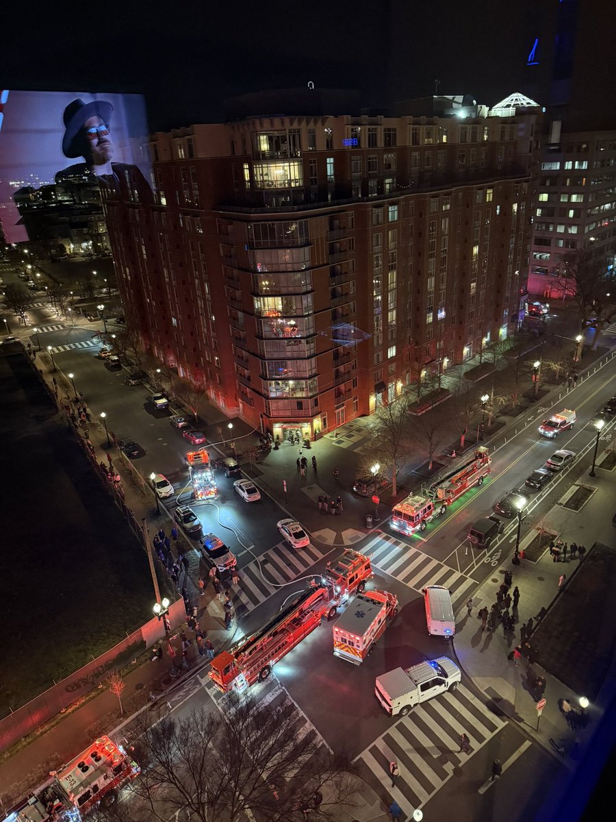 Hazardous material investigation underway in the 1000 block of New Jersey Ave SE in Navy Yard DC. Initially reported as a fire alarm, then @dcfireems upgraded the assignment.Something big going on at building NJ Ave & K SE.  