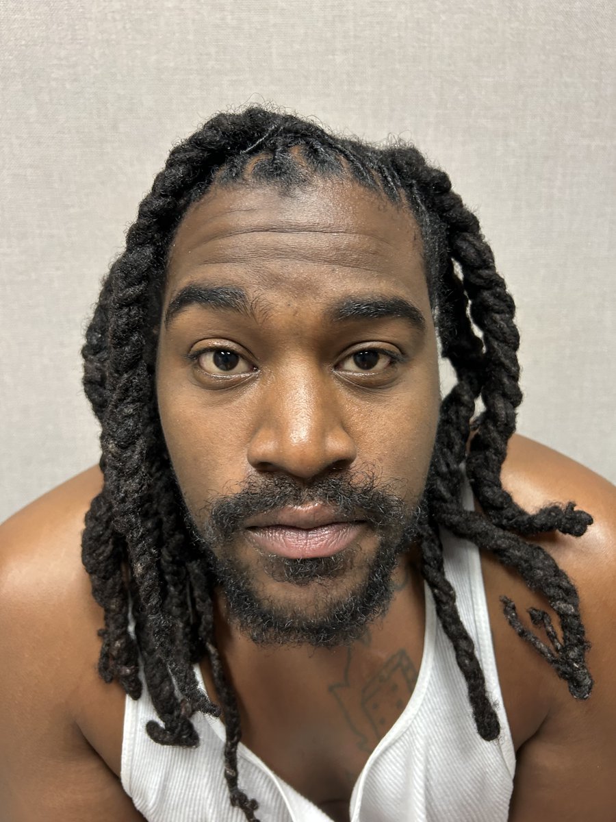 PGPD announce an arrest for the DOUBLE Homicide SHOOTING in Temple Hills with two teenagers murdered. Detectives determine this was a drug deal gone bad. The individual was apprehended after a pursuit which ended near the 3rd St. Tunnel in D.C. last night.