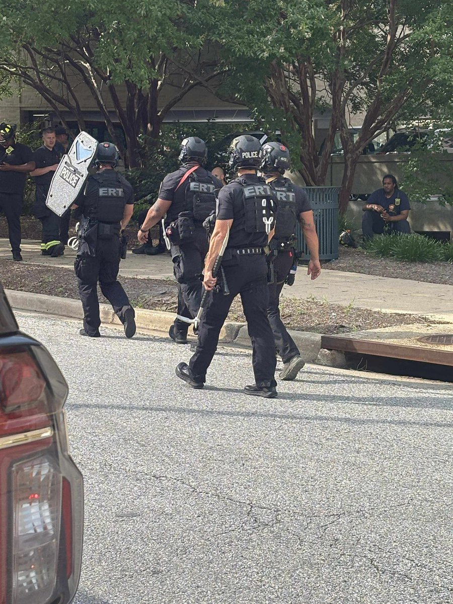This incident on Massachusetts Ave NW has now been declared a barricade by DC Police. MAN CLIMBING CELL TOWER-- America University, 4400 Massachusetts Ave NW. Police and fire/EMS on the scene, trying to get him down
