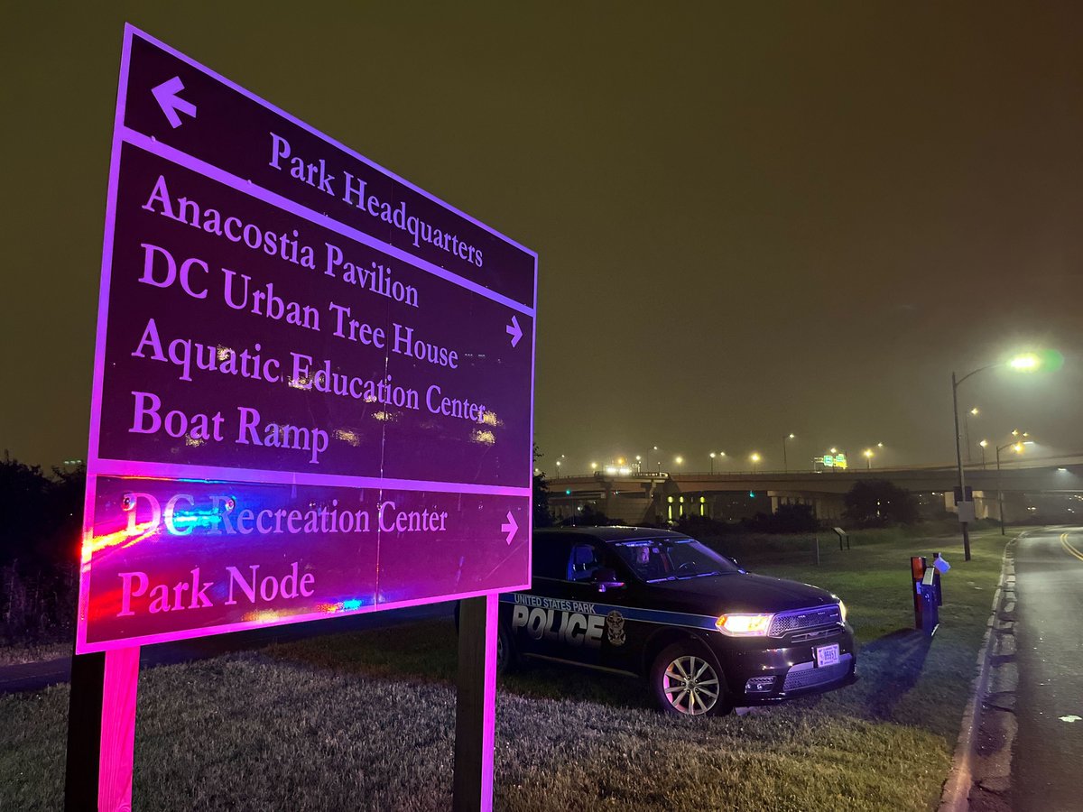 Woman shot at Anacostia Park near the swimming pool on the 1800 block of Anacostia Dr SE at 9:10pm. She was taken to the hospital by medevac and is unconscious but breathing. USPP is handling the investigation