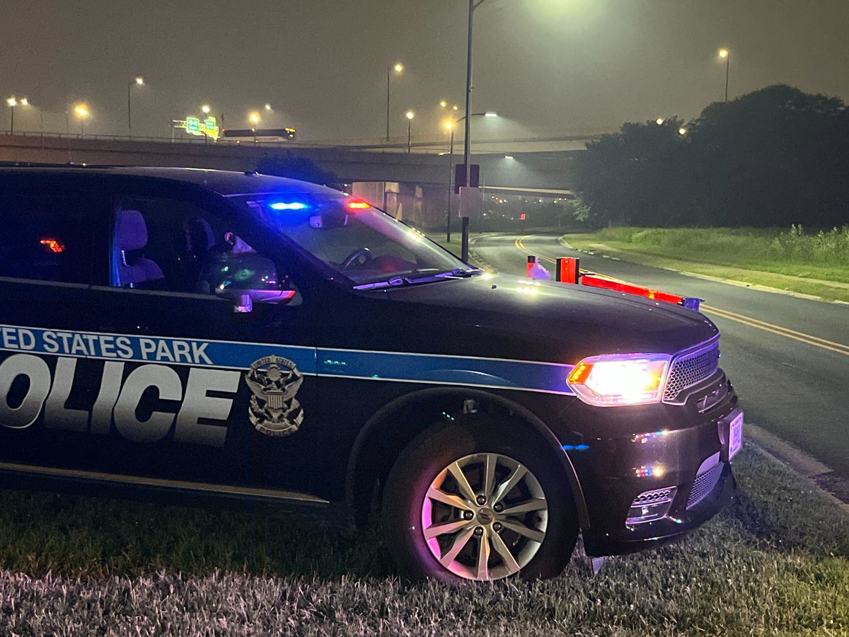 Woman shot at Anacostia Park near the swimming pool on the 1800 block of Anacostia Dr SE at 9:10pm. She was taken to the hospital by medevac and is unconscious but breathing. USPP is handling the investigation