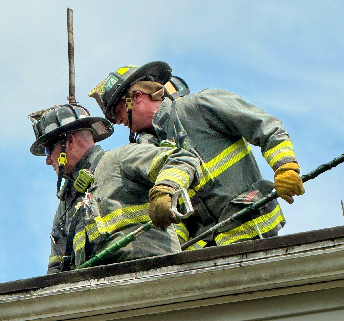 1800 block Corcoran St NE. Fire located in void space and attic of a 2 story unoccupied row dwelling. Fire has been extinguished and under control. No injuries reported. Fire investigators requested. DC firefighters