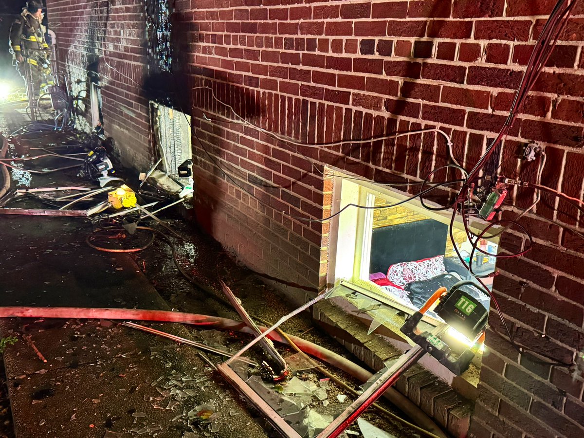 Fire 1200 block Alabama Ave SE. Fire under control with no injuries. Request @RedCrossNCGC for 4 adults, 2 children and 1 dog displaced. Investigators on scene. DC firefighters