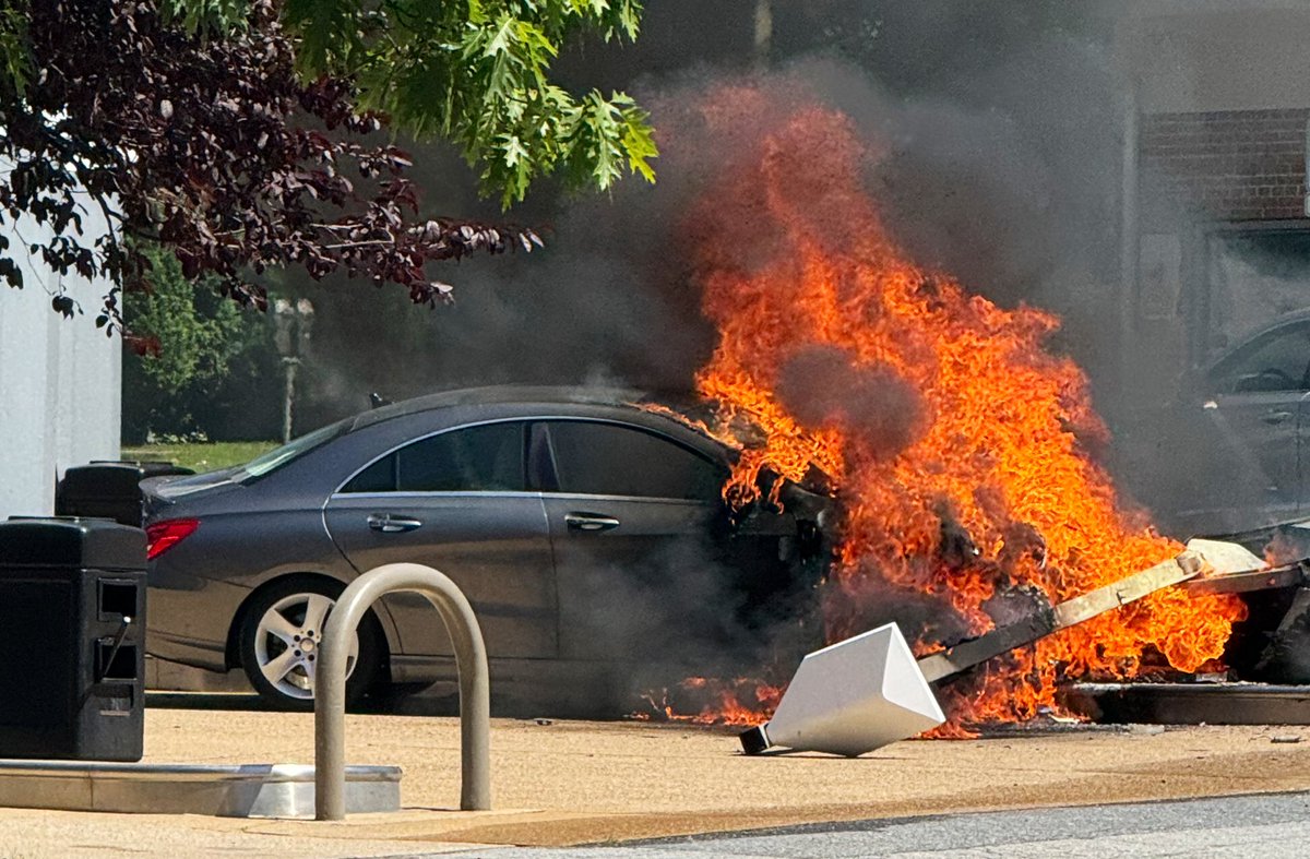 Box Alarm 5500 block Connecticut Ave NW. Vehicle into gas pump. Fire extinguished. No structural involvement. No injuries. Hazmat to continue in for fuel spill. Incident under control. DC firefighters