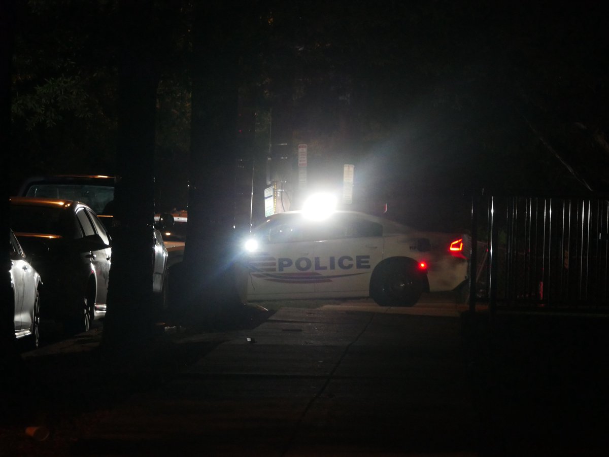 MPD units are Investigating an Attempted Armed Carjacking in the 1000 block of Emerson Street, NW. Lookout is for (4) juvenile black males wearing black hoodies on Lime Bikes. One armed with a handgun