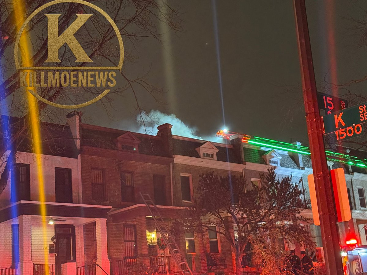 Working Fire    SE DCFire knocked down in the 900 blk of 15th St SE. Crews working hot spots Walls opened in attached rowhome due to heat signatures No injuries