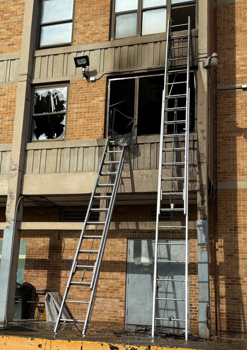 Fire 700 block 12th St SE. Fire 2nd floor apt. 6 story occupied building. Fire knocked down. 1 cat rescued by firefighters treated by EMS. No reported injuries. DC firefighters