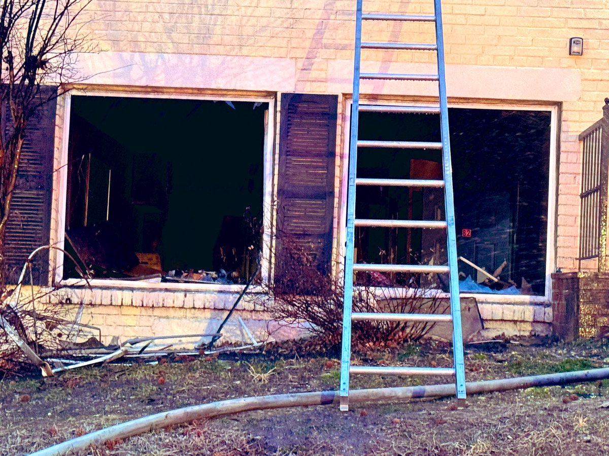 Fire 4000 block 4th St SE. It has subsequently been determined the structure is vacant. There were no injuries or displacements. DC firefighters