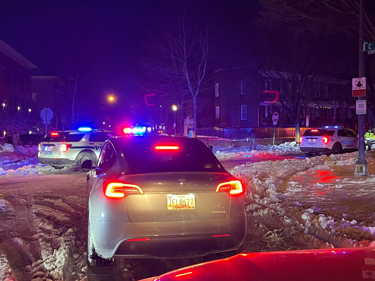 First District officers responded to the 300 block of Kentucky Avenue, SE, for a report of a shooting. Upon arrival, officers located an adult male, conscious and breathing, suffering from a gunshot wound. DC