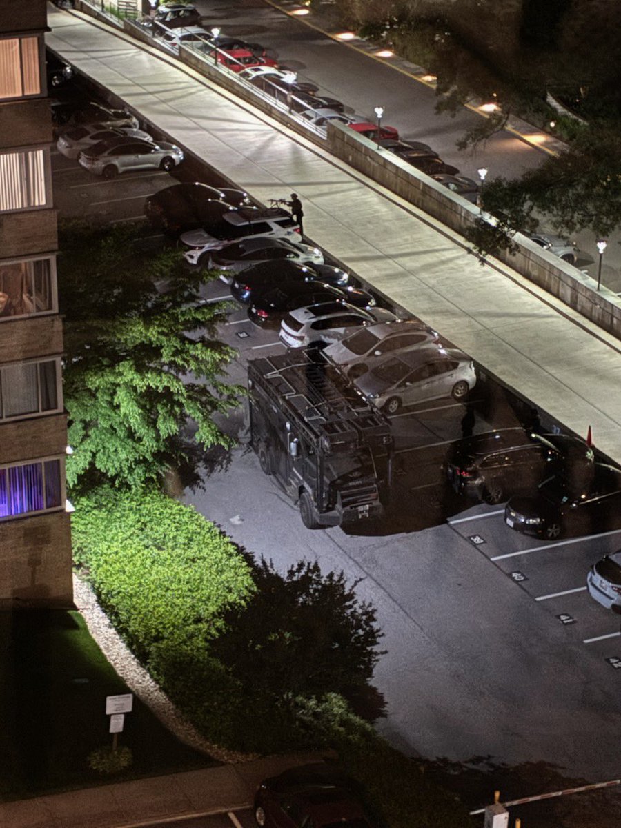 DC Police’s Emergency Response Team (SWAT) is on scene of the Idaho Terrace Apartments (3000 block of Idaho Ave NW) after an earlier robbery by five suspects. It is believed that suspect(s) barricaded themselves inside of an apartment after the robbery 