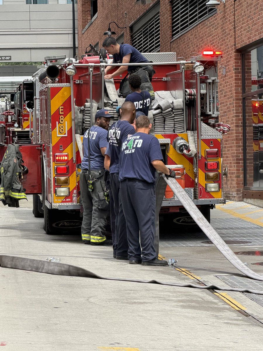 400 Block of Penn Street NE Small kitchen fire in fourth floor apartment quickly extinguished. No extension to adjacent apartments. No injuries. One adult displaced