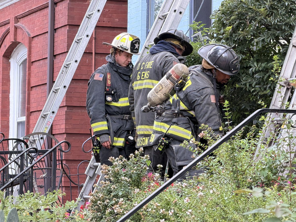 Box Alarm: 500 Block of E Street SE Two story row home with smoke on the first floor with fire in the wall extinguished quickly. No extension to adjacent row homes. No injuries and no displacements. Units going in service shortly