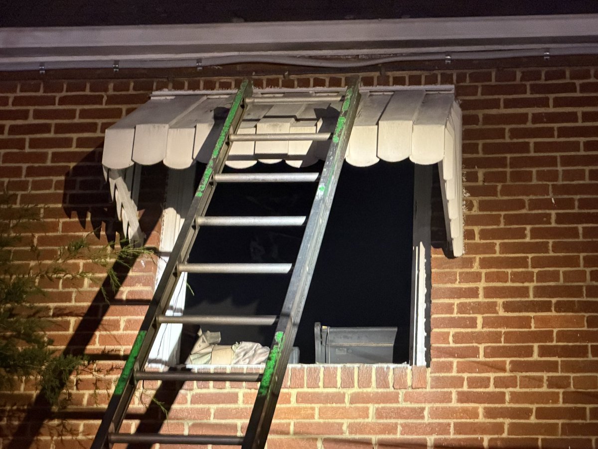Working Fire - 500 Block of Xenia Street SE All fire is extinguishedworking on hotspots with units working in clutter conditions. Fire extended to adjacent property extinguished. No injuries to report. Fire Investigation Unit on scene for origin/cause